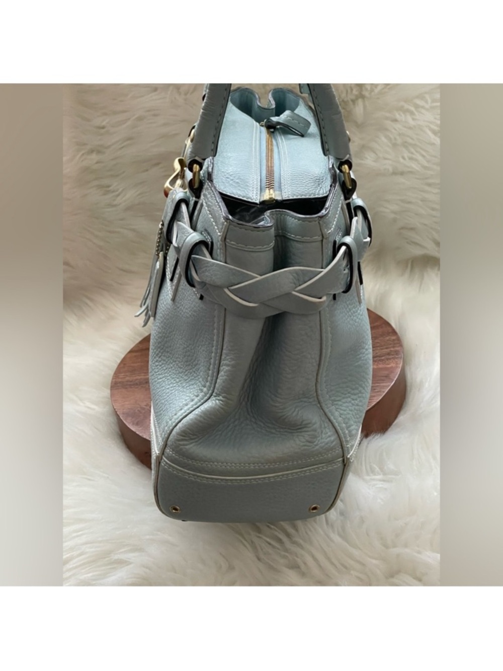 COACH Baby Blue Pebble Leather
2006 Hampton's Carryall - Picture 8 of 16